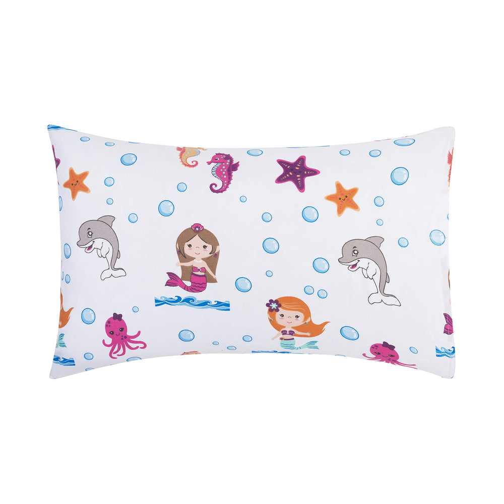 Everyday Kids Breathable Hypoallergenic pillowcase suited for sensitive skin and easy care.