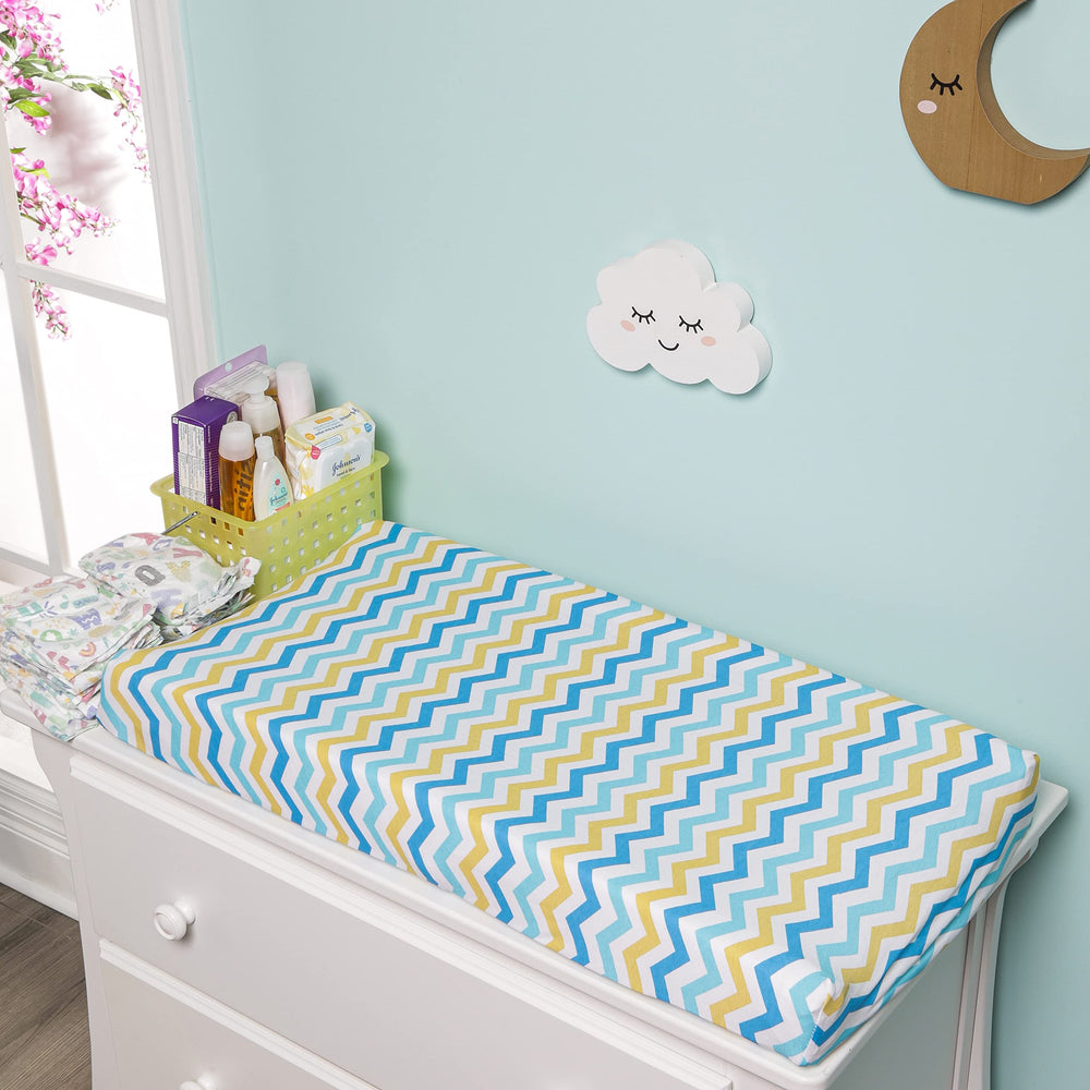 EVERYDAY KIDS jersey-knit pad cover offers breathable comfort for newborns.