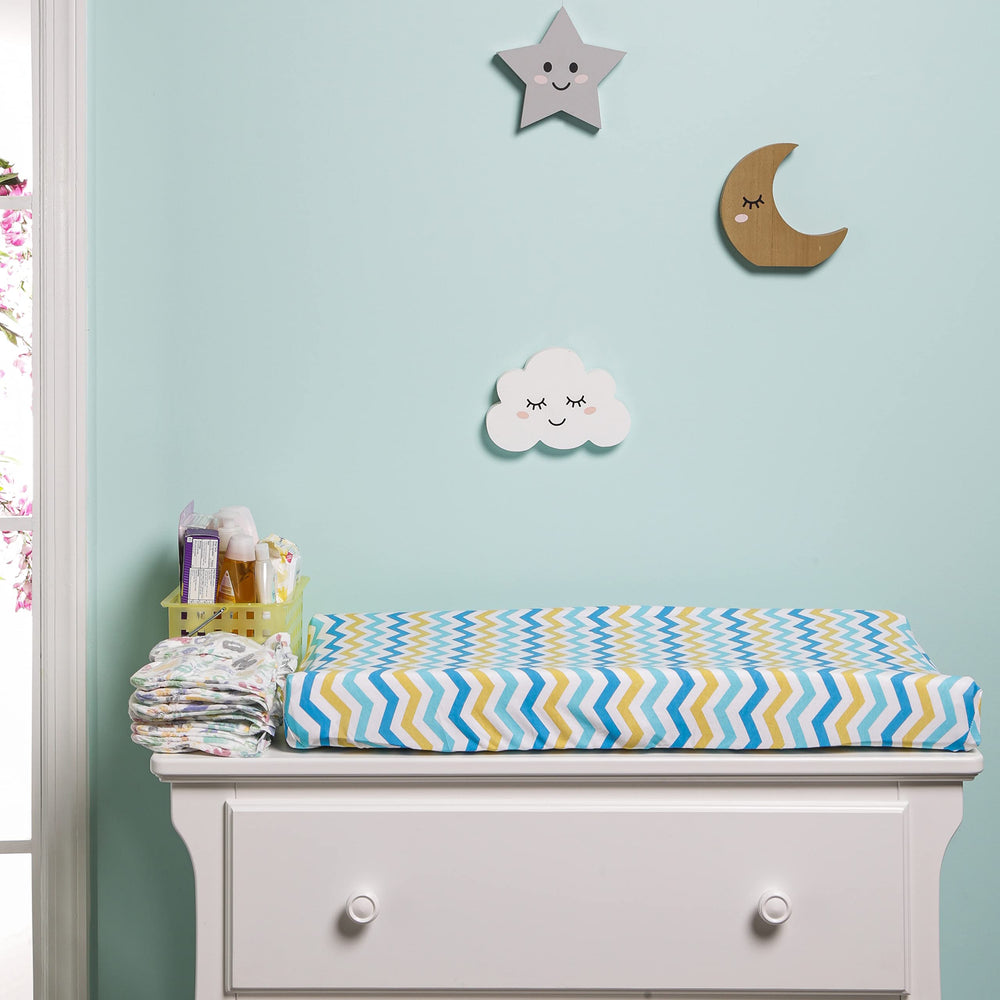 EVERYDAY KIDS machine-washable cover stays vibrant after washes.