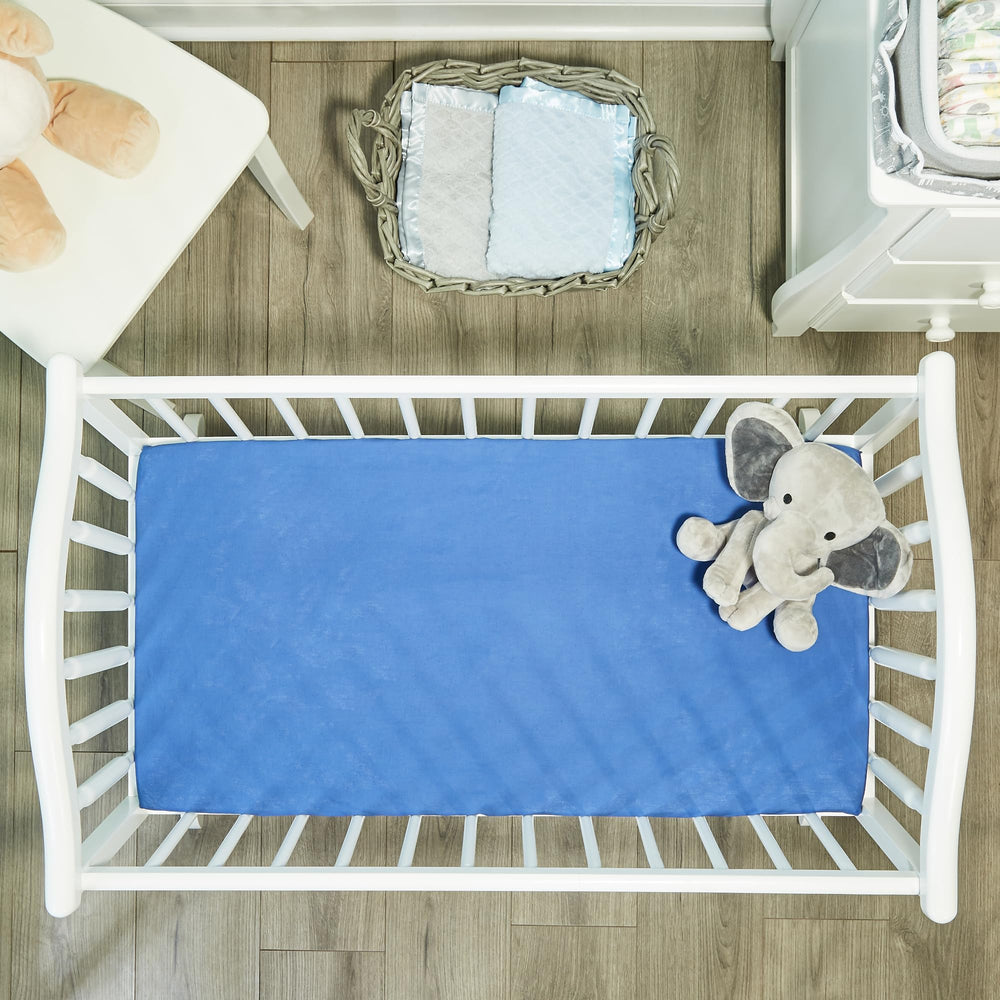 Four-side elastic cradle sheet from EVERYDAY KIDS securing a snug fit