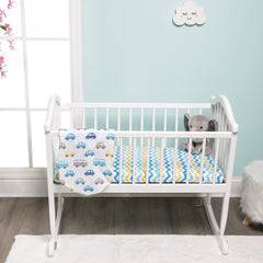 EVERYDAY KIDS cradle sheets provide a secure fit on standard cradles with elastic edges