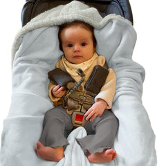 EVERYDAY KIDS unisex gray design complements most car interiors for both boys and girls.