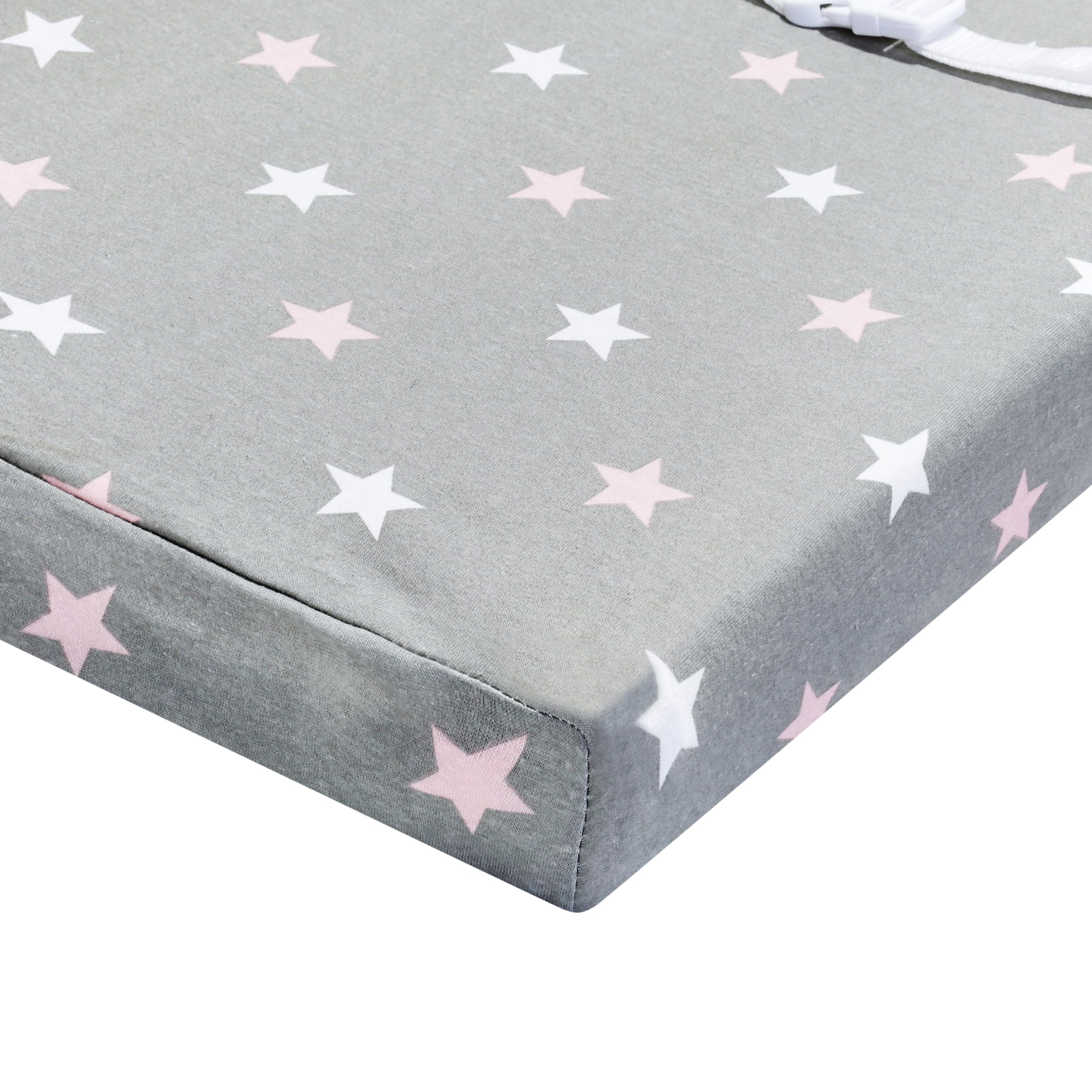 EVERYDAY KIDS machine washable design remains vibrant after washing.