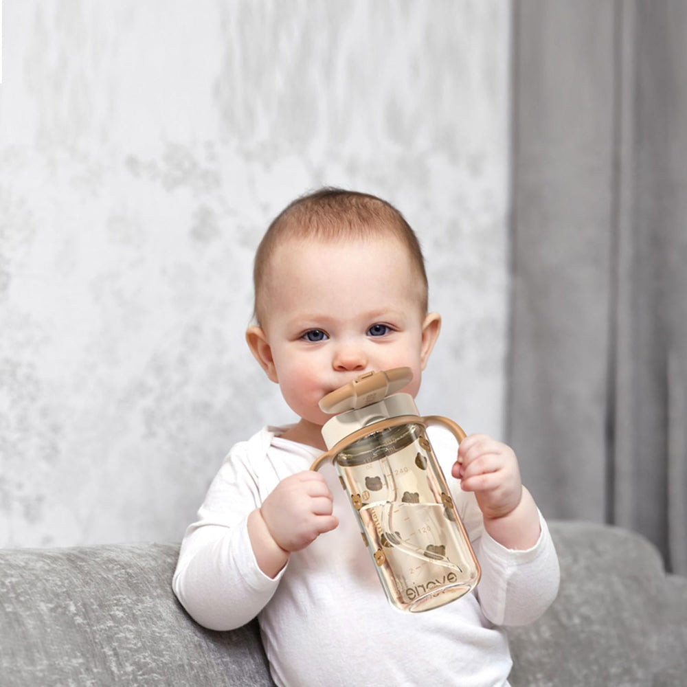 Evorie 10 oz cup with no-spill design suited for school and travel.