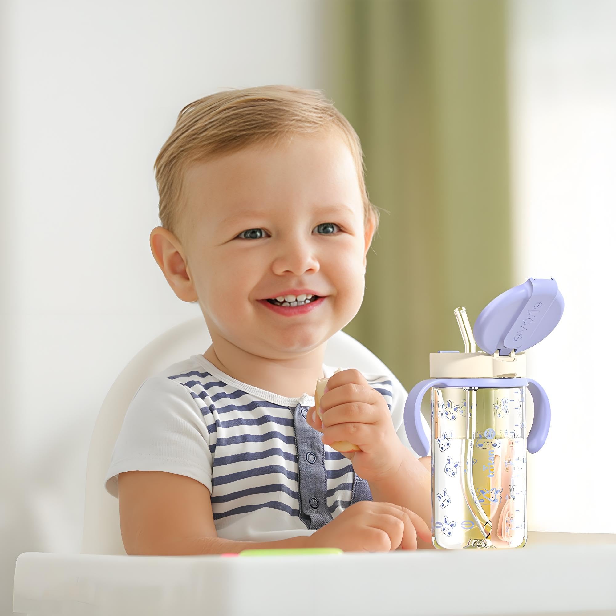 Evorie Tritan spill-proof cup designed for toddlers aged 1–3 years.