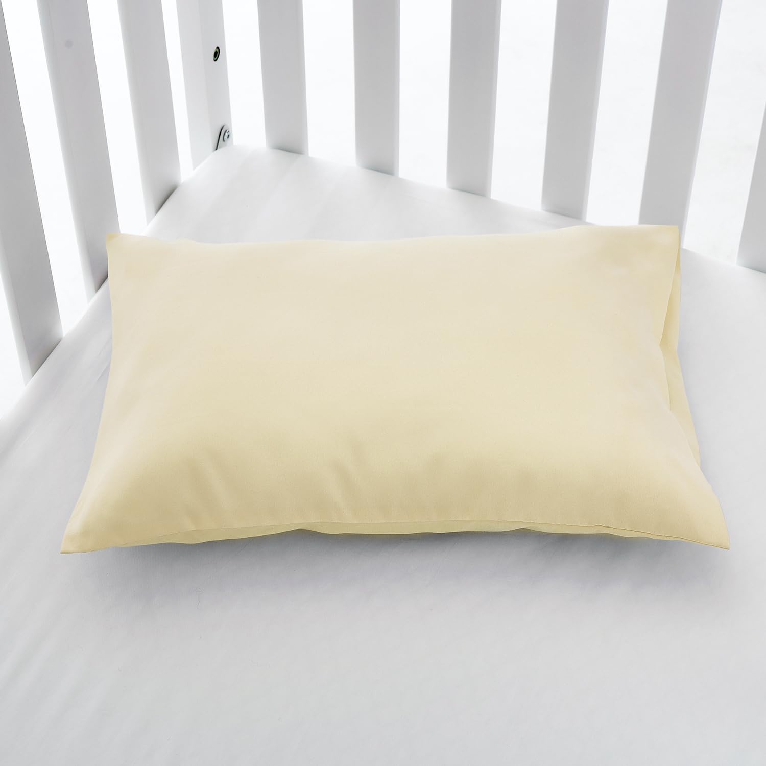 EXQ Home travel-friendly fabric stays breathable on trips.