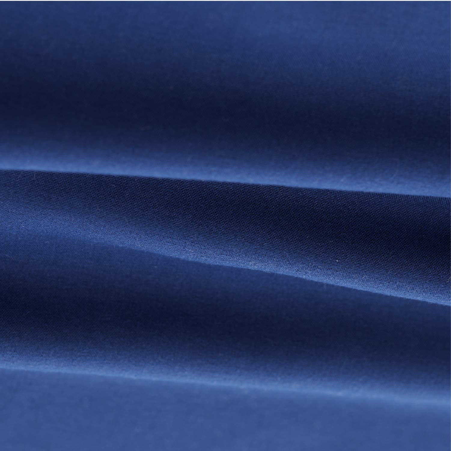 EXQ Home zipper design keeps pillows secure inside the case.