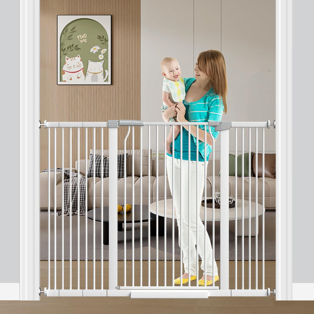Fairy Baby 40.5-inch gate front view safeguards stairs and doorways for curious toddlers.