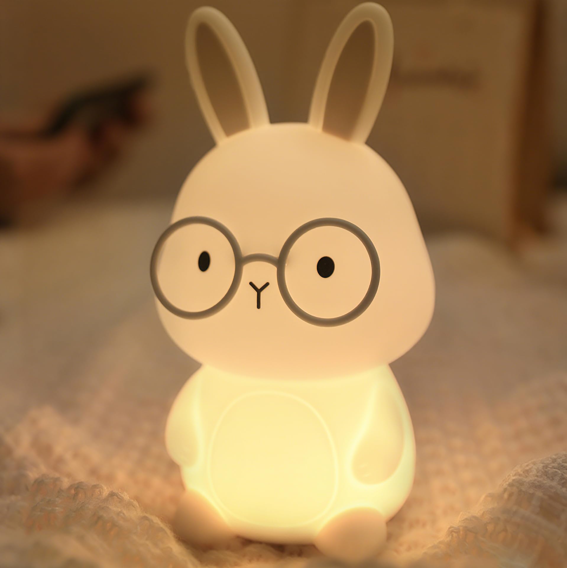 FAMIDUO Bunny Night Light doubles as a cute bedside companion.