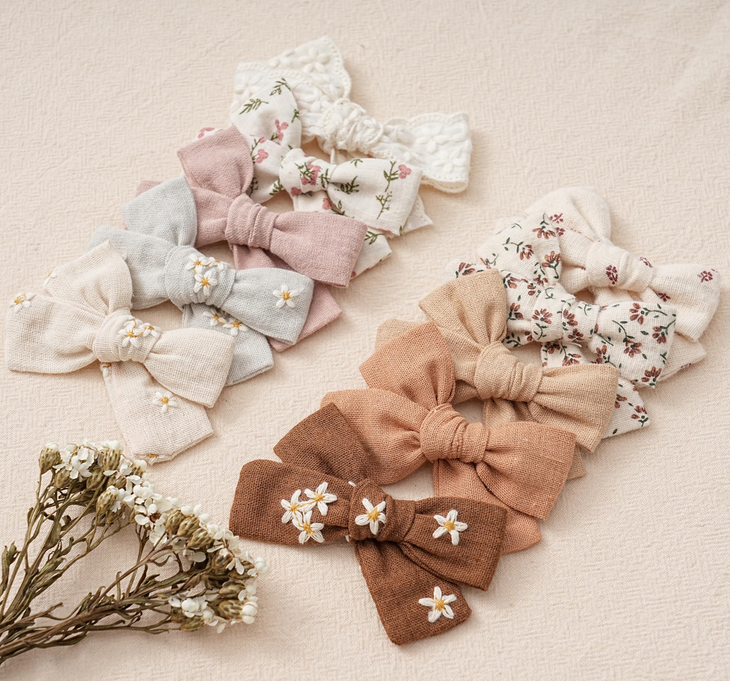 Fancy Clouds 10-piece bow set for versatile styling.