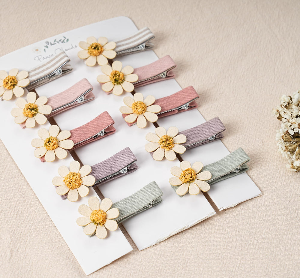 Fancy Clouds 2.1-inch clip size suitable for infants to adults