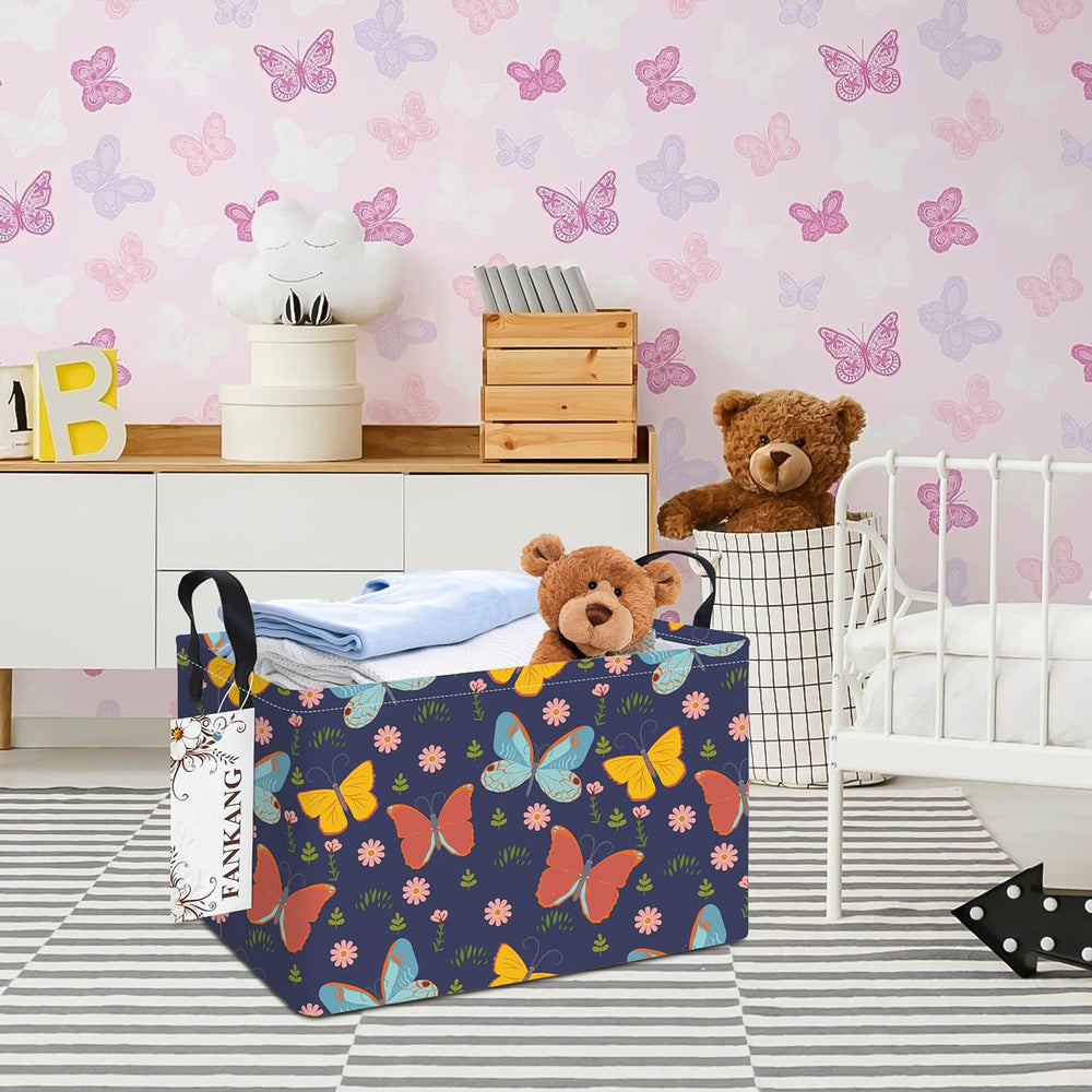 FANKANG collapsible laundry basket demonstrates space-saving convenience
