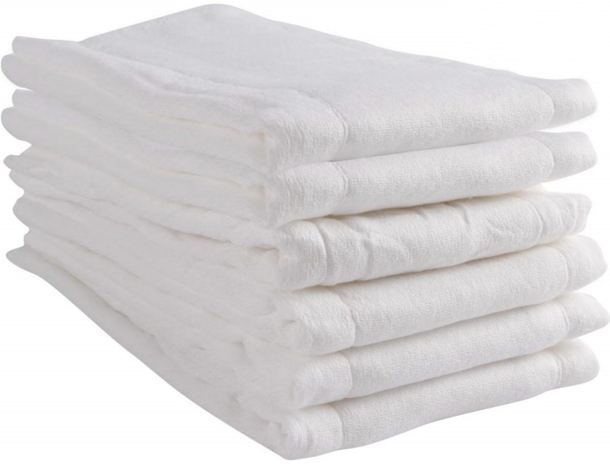 Fasoar prefold diapers close-up of 100% cotton texture for a gentle touch.