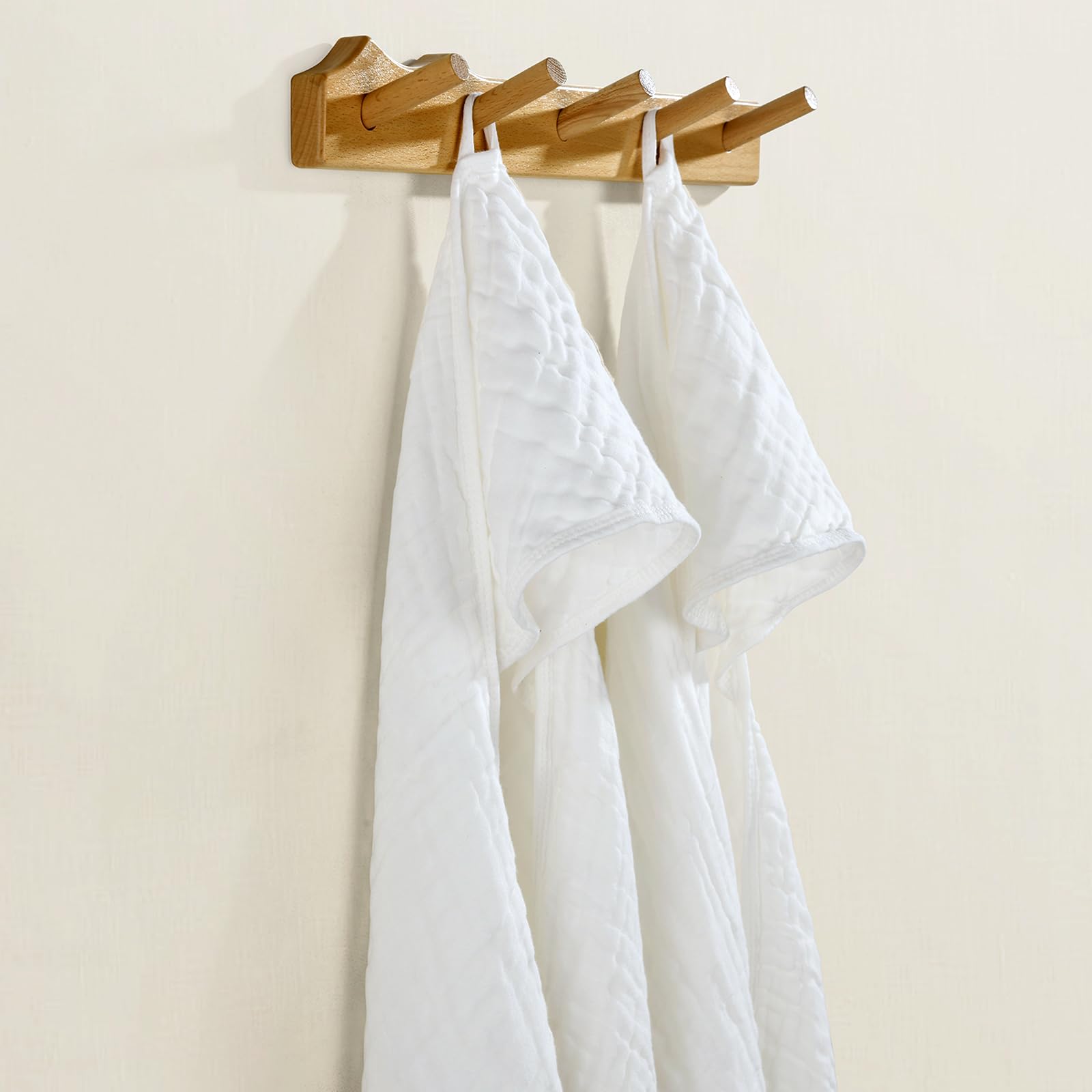 FAVERDIIY hooded baby towel 35x35 inches provides gentle wrap after bath