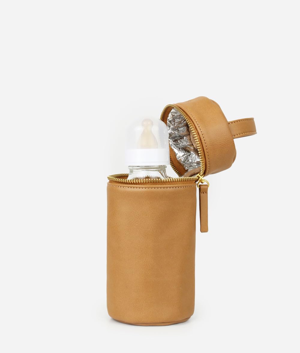 FAWN DESIGN Bottle Bag in use shows organized, accessible compartments for quick bottle grabs.