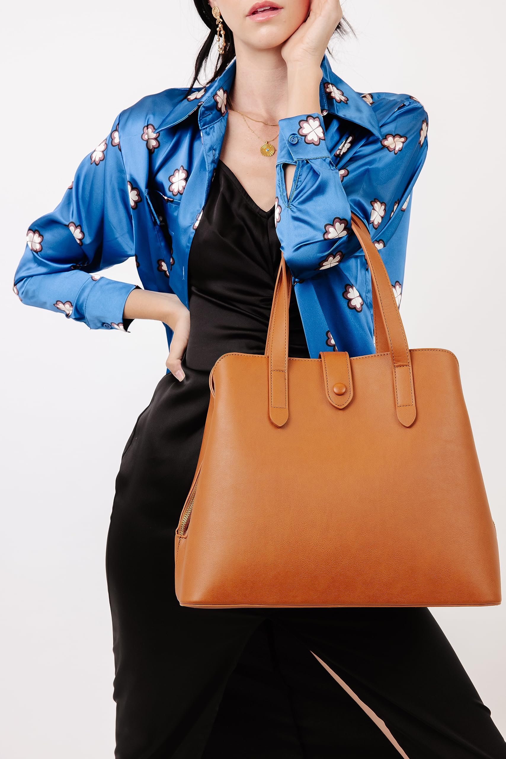 FAWN DESIGN Satchel Diaper Bag magnetic closure adds quick secure access