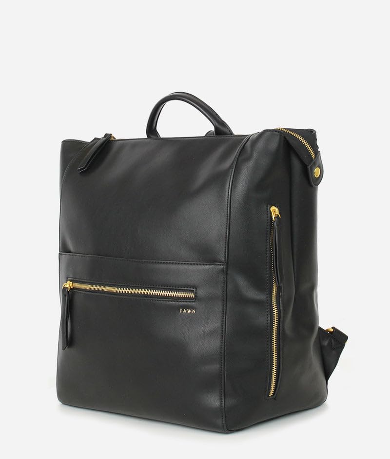 FAWN DESIGN Square Diaper Bag adjustable straps provide customized comfort during busy days.