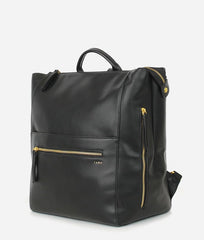 FAWN DESIGN Square Diaper Bag adjustable straps provide customized comfort during busy days.