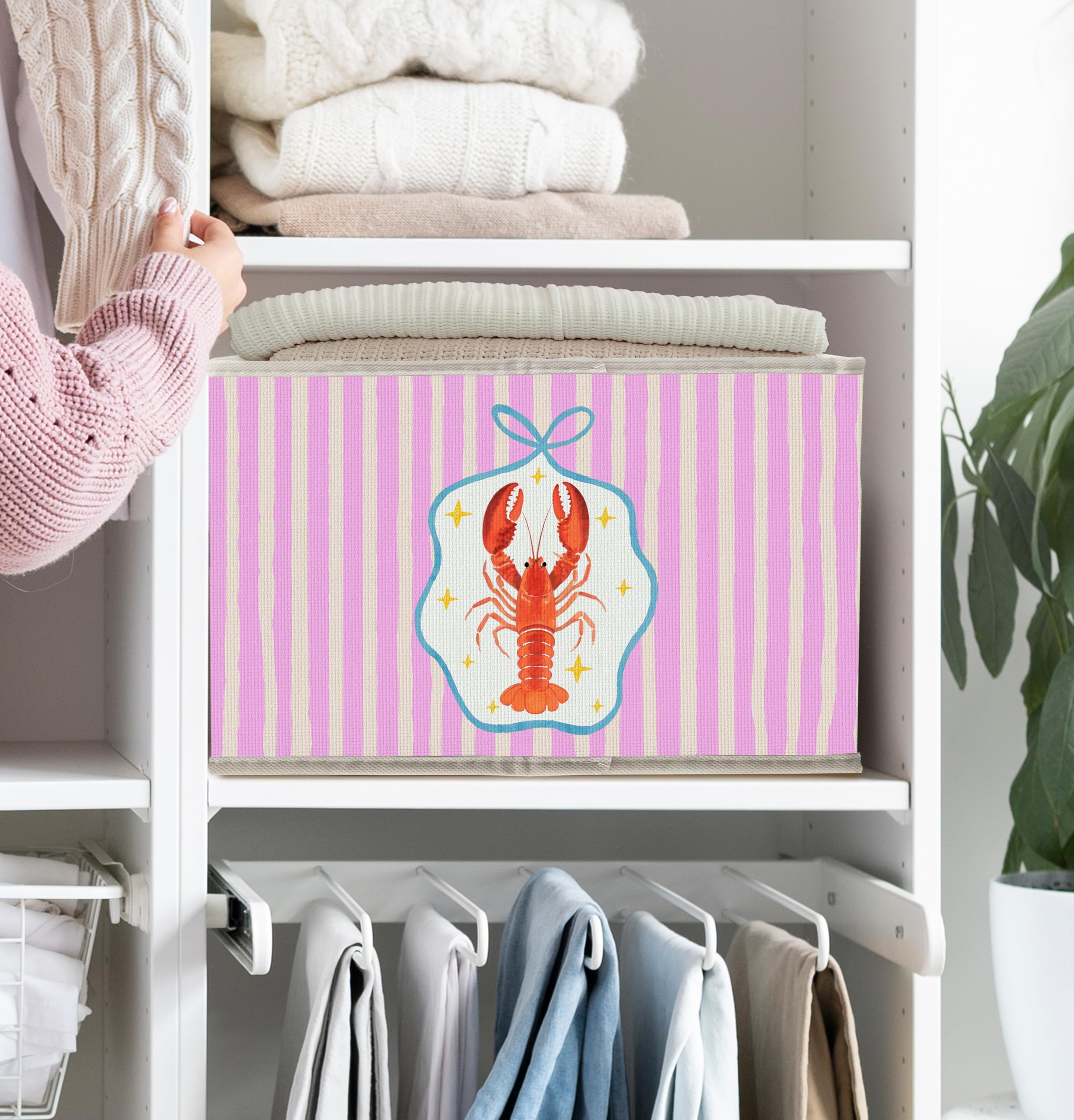 FDHSPAAM preppy blue bow lobster pattern adds cheerful ocean-inspired décor.