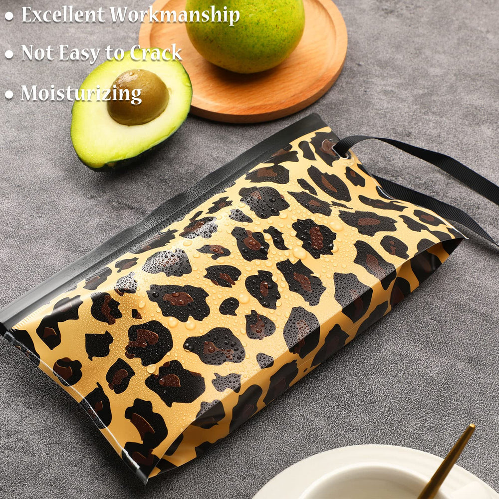 FEBSNOW compact wipe holder fits bulk wipes for travel.