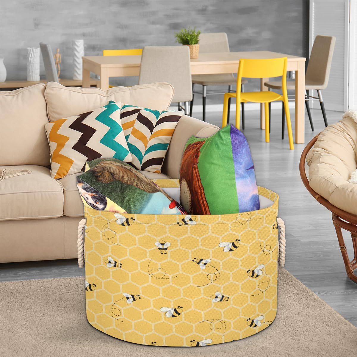 FengQuGou versatile bin for kid clothes blankets or crafts