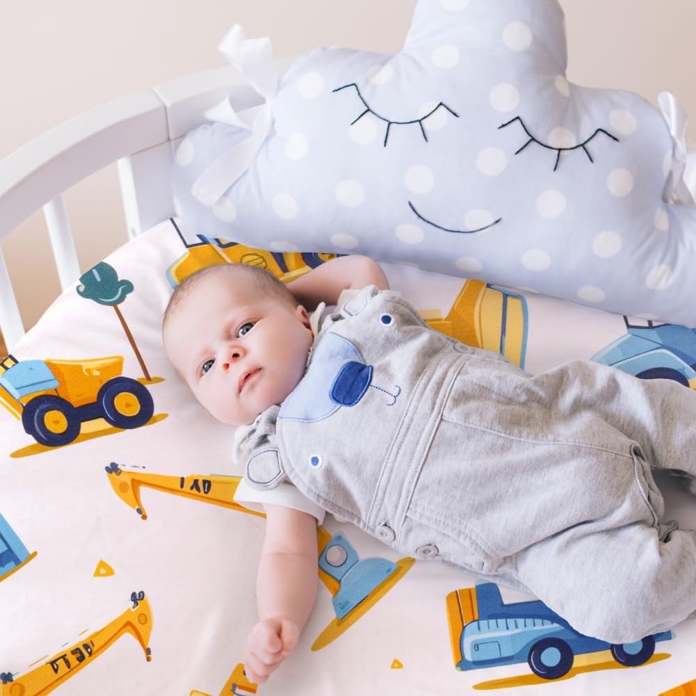 FIGEPO fitted sheets with elastic edges ensure a snug fit on multiple mattress sizes.