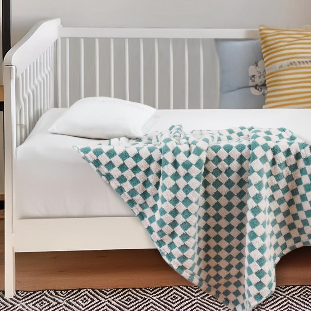 FIGEPO Checkered Baby Blanket with reversible design offers flexible styling