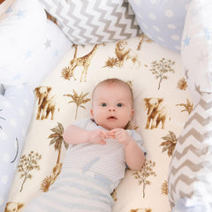 FIGEPO Elastic-fit nursery sheets stay secure on standard mattresses.