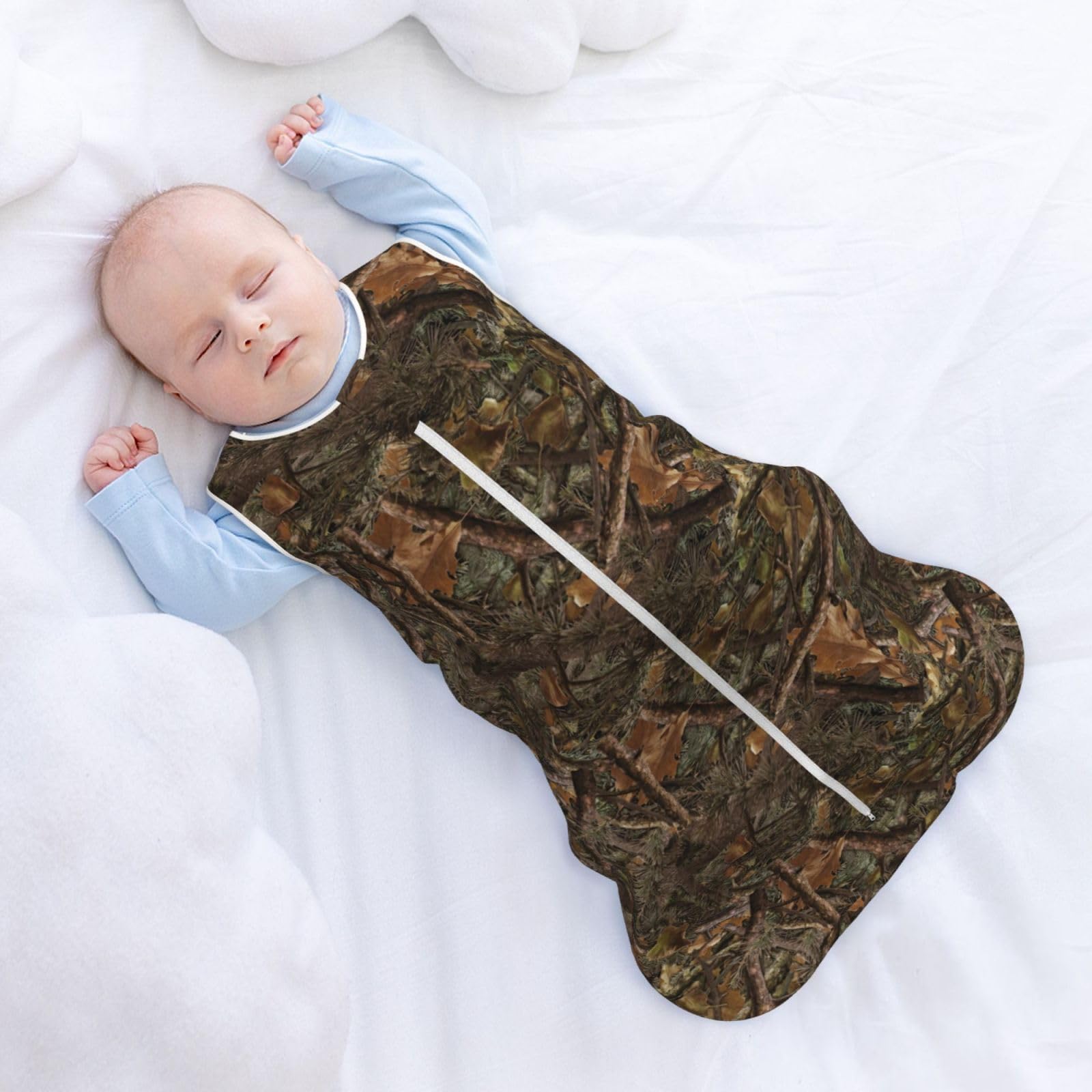 Wide leg space supports kicking and comfortable sleep in the blanket.