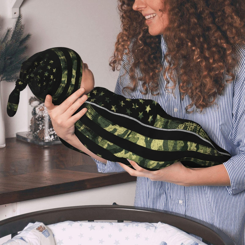Figtihw camo flag swaddle blanket texture close-up, all-season softness