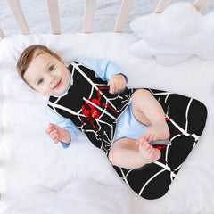 Figtihw two-way zipper blanket with protective covers for easy changes.