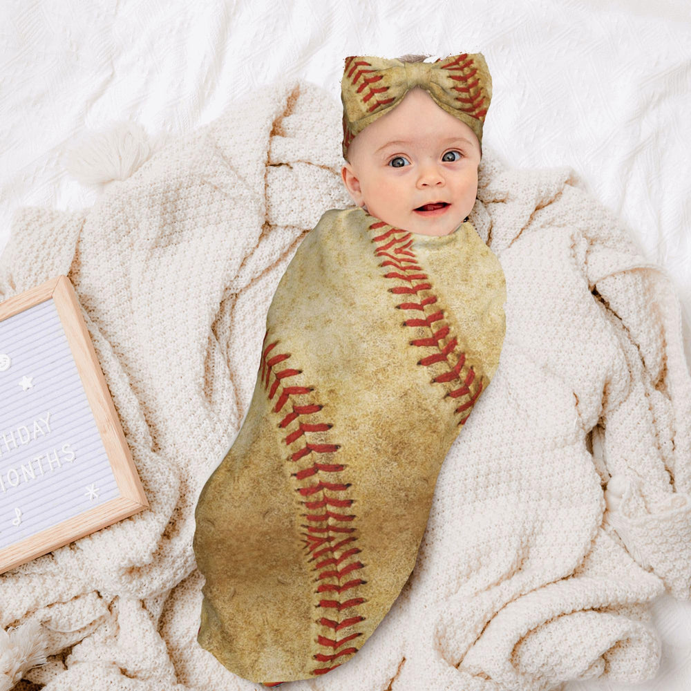Figtihw soft polyester fabric close-up highlights gentle touch on baby skin.