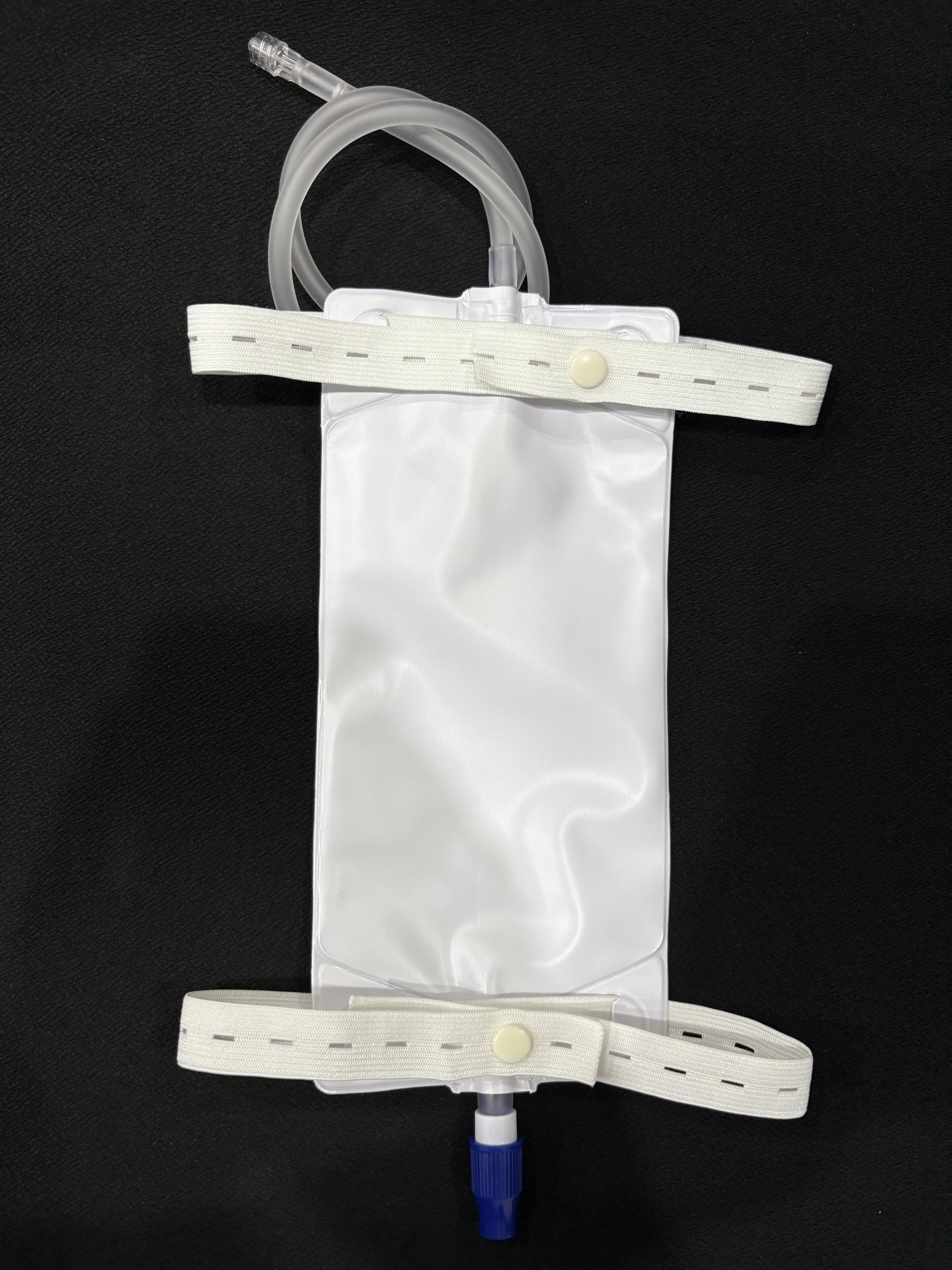 Bag showing clear volume graduations for quick monitoring.