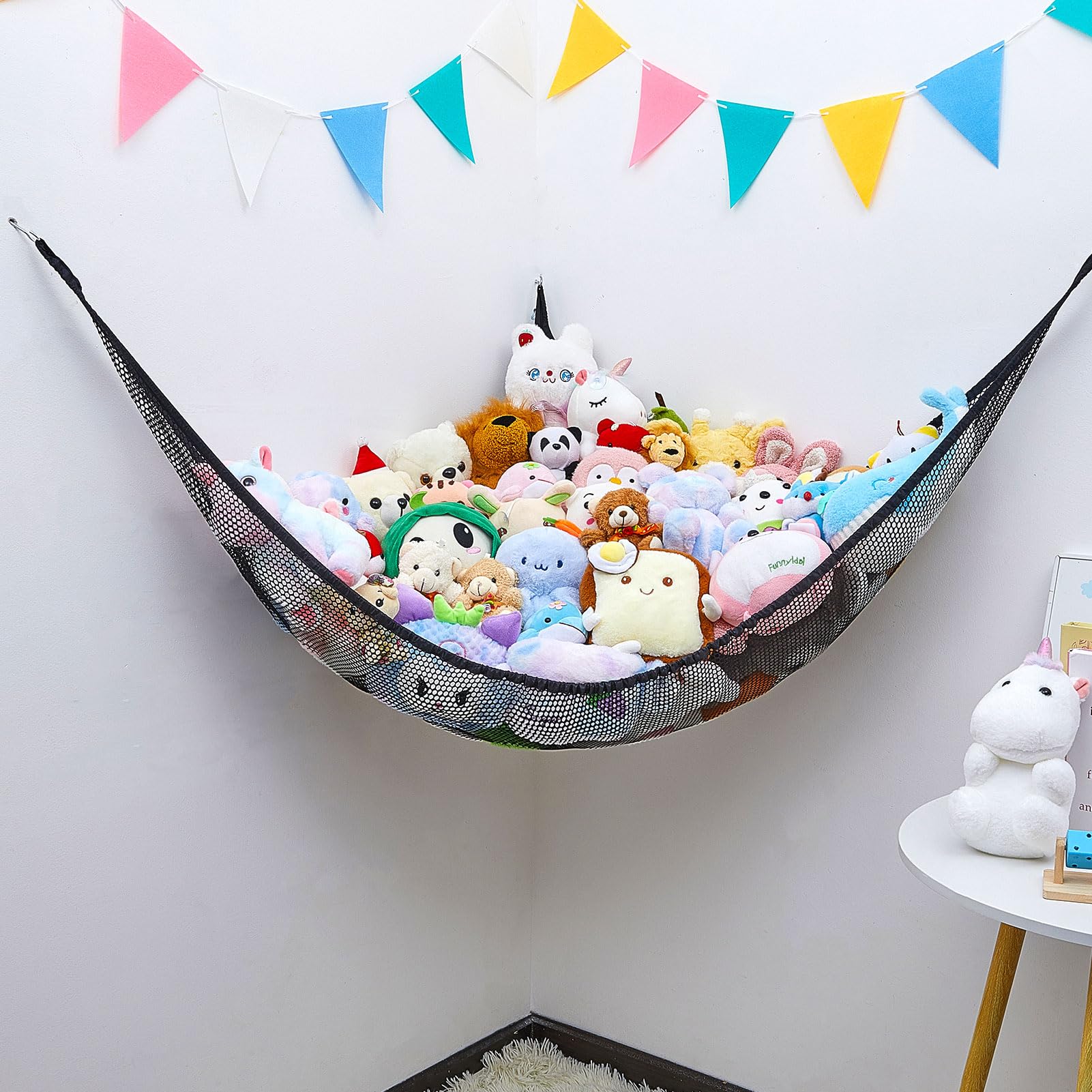 FIOBEE triangular corner design saves floor space in a kid's room