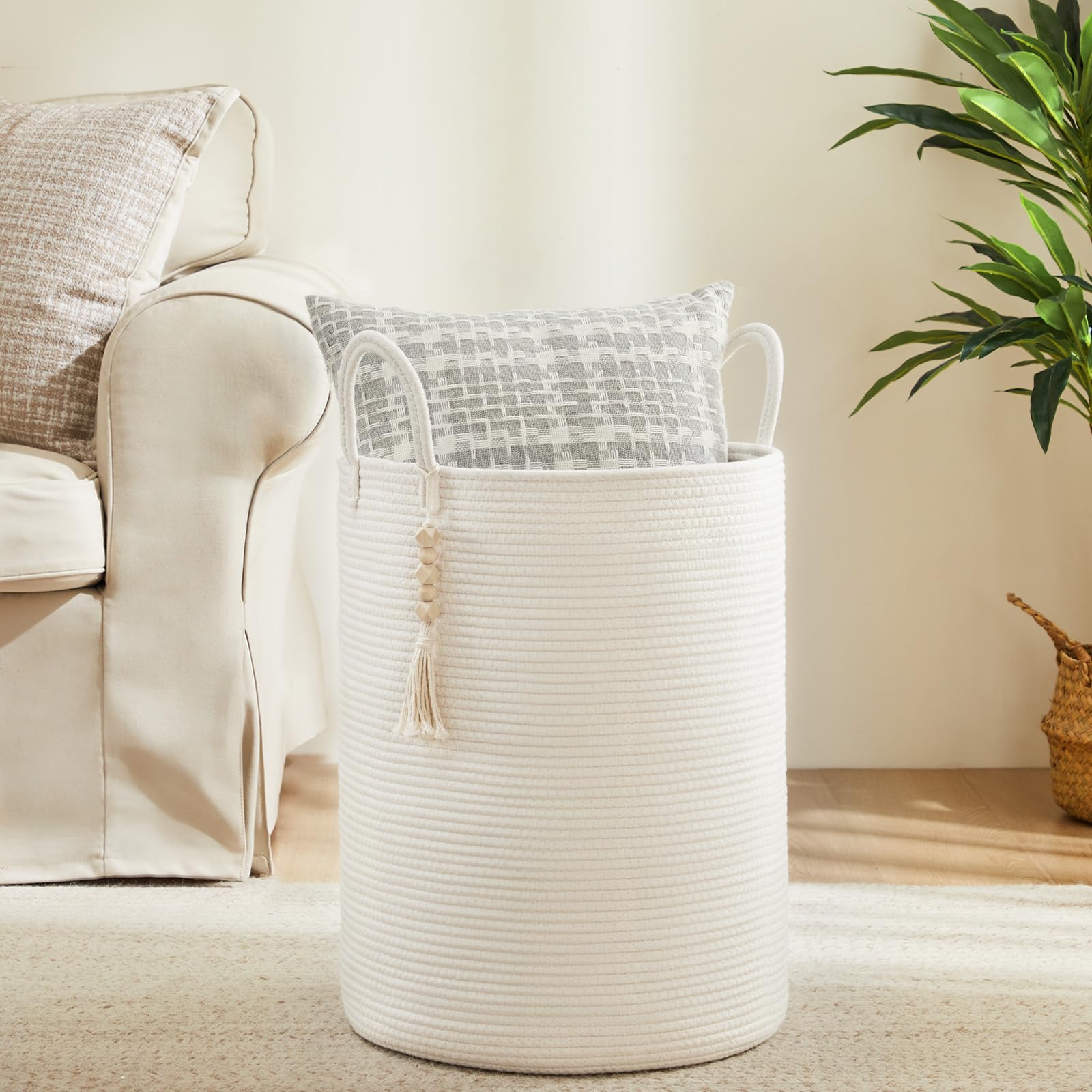 Fiona's magic hamper handle detail highlights reinforced stitching for easy carry.