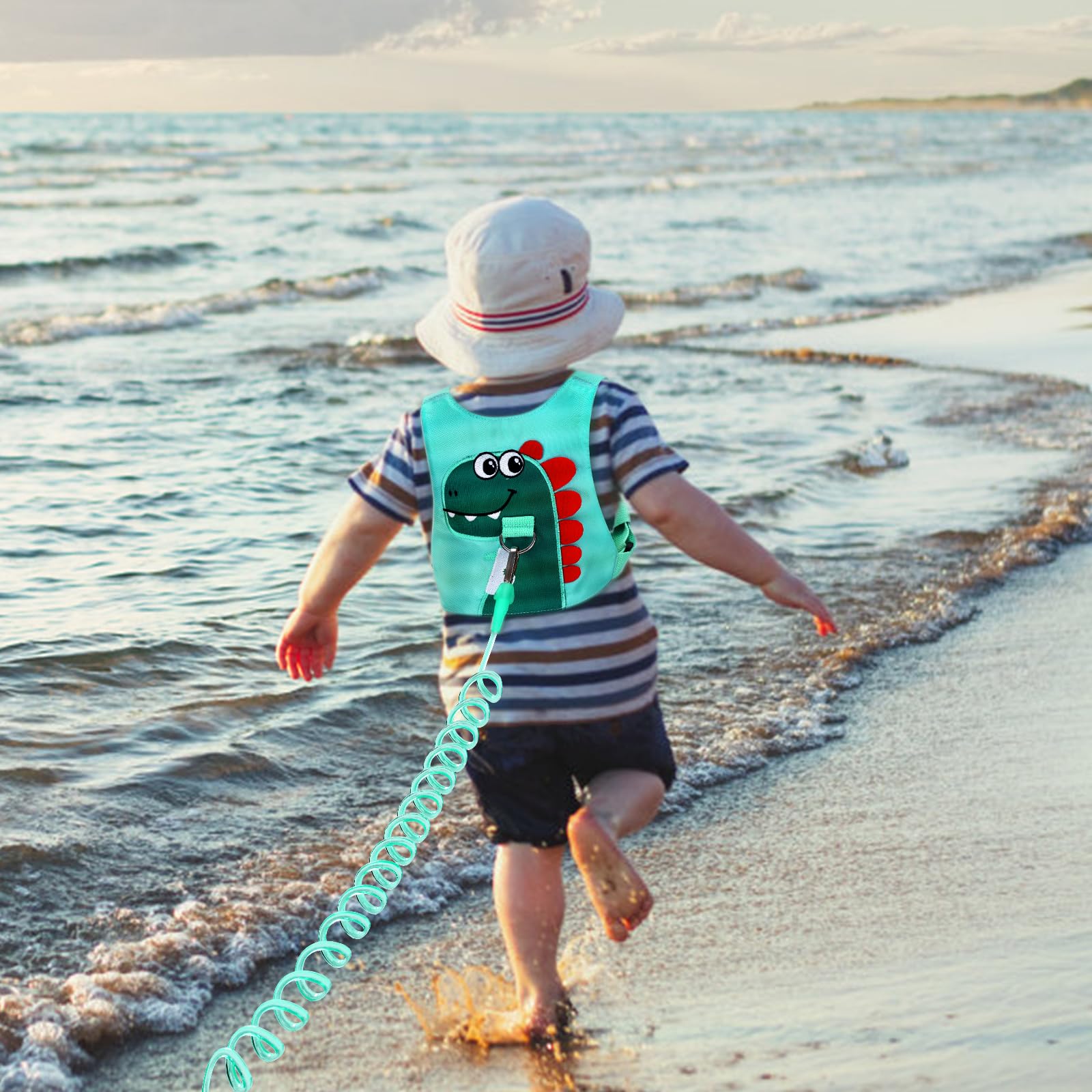 FITARTS travel-friendly harness supports smooth family outings