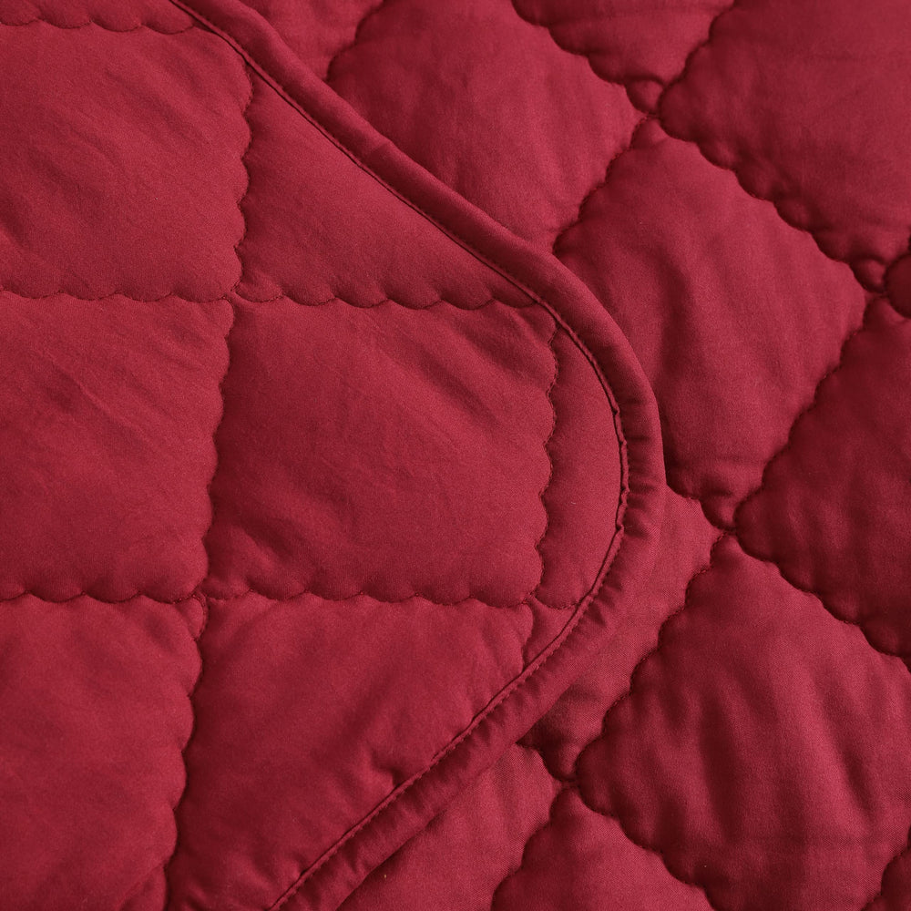 FLXXIE microfiber close-up of soft, lightweight fabric for year-round comfort.
