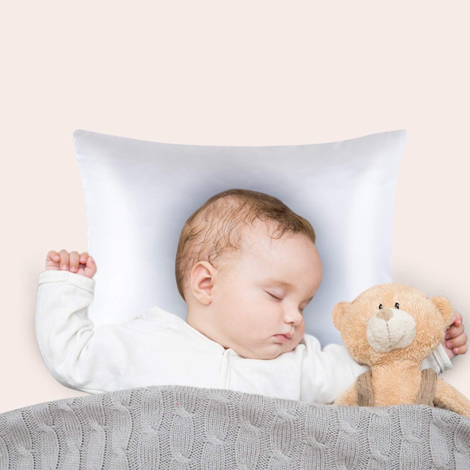 FLXXIE machine washable satin pillowcase simplifies easy daily care.