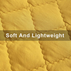 FLXXIE fitted sheet in yellow fits standard toddler beds securely