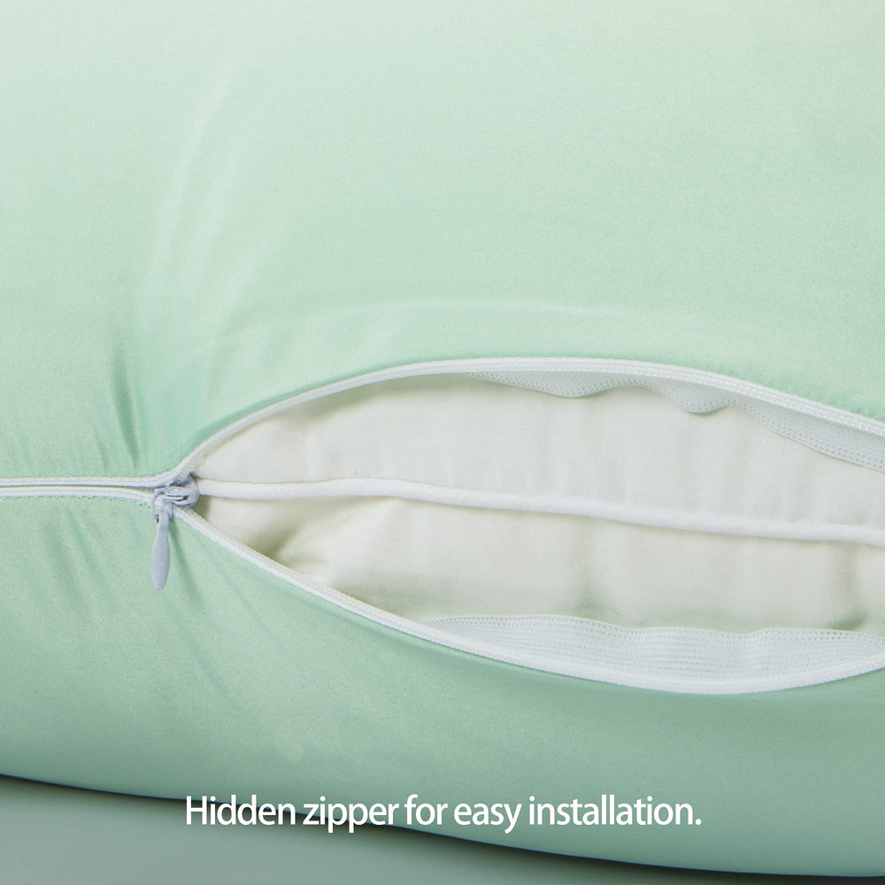 FLXXIE travel-ready fabric stays cool in summer and cozy in winter.