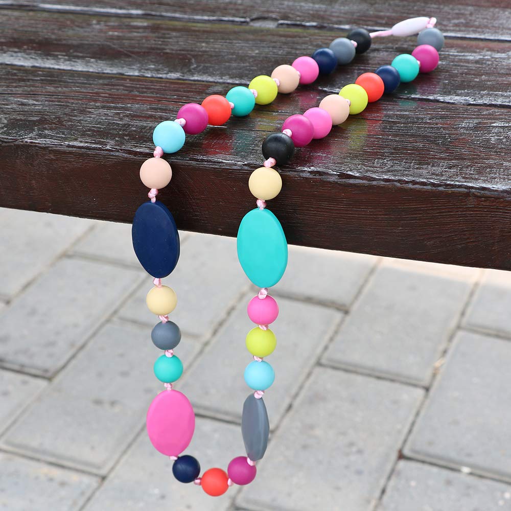 Flyaway chew necklace with hair-safe cord prevents snagging and tangles.