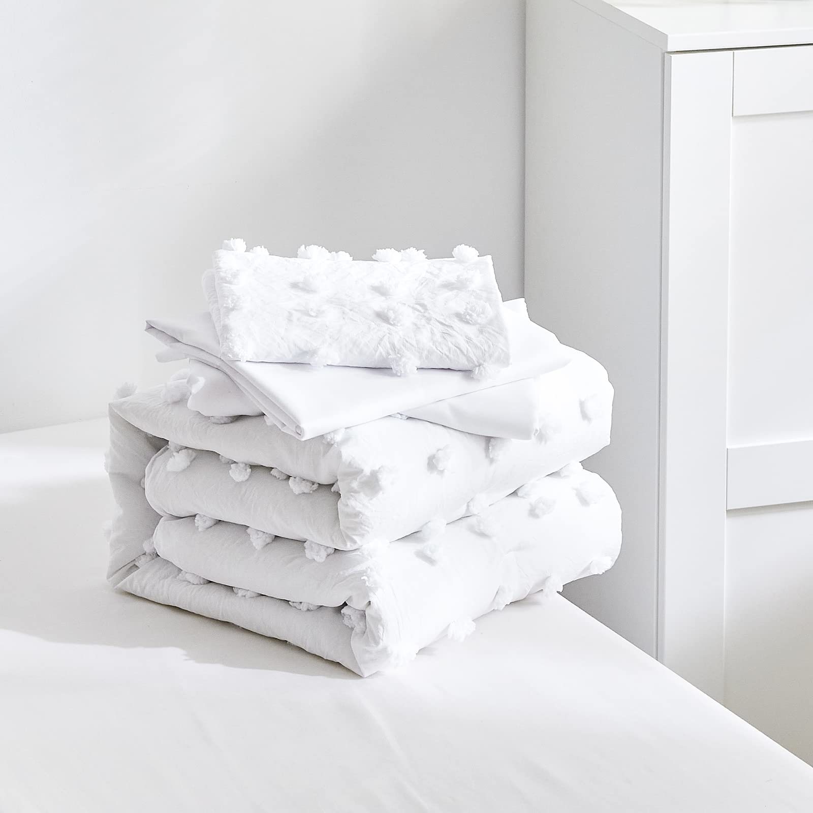 Flysheep white boho chic toddler set conveys soft stylish nursery vibe