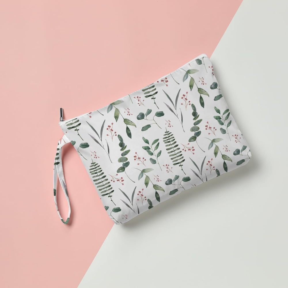 Fokongna bag with hanging handle ready for quick access during travel.