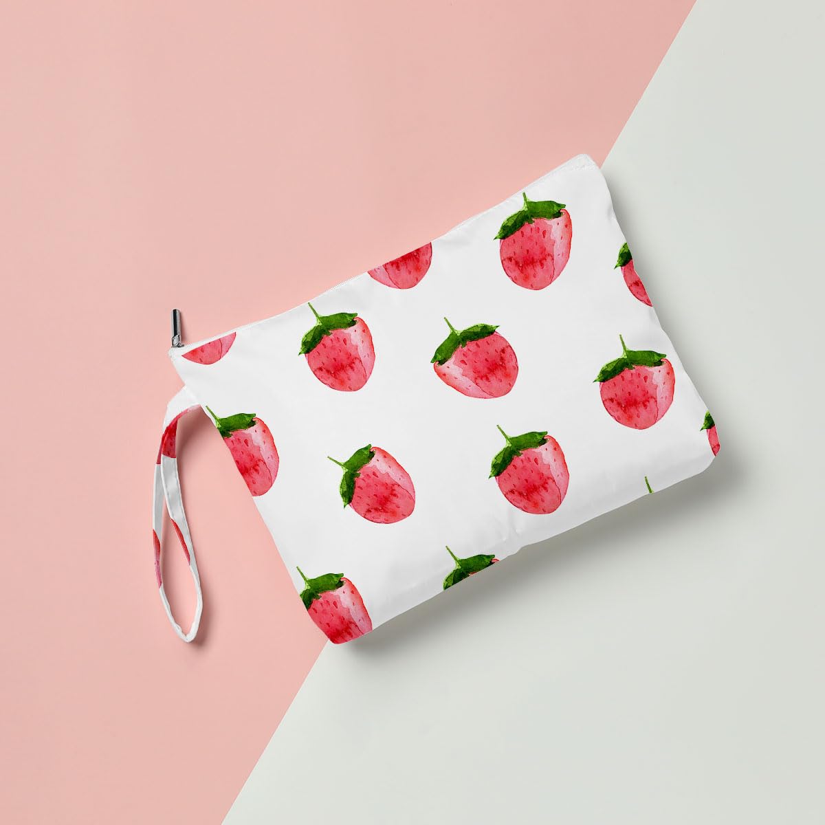 Fokongna Wet Bag multipurpose pouch doubles as a diaper or toiletry bag.