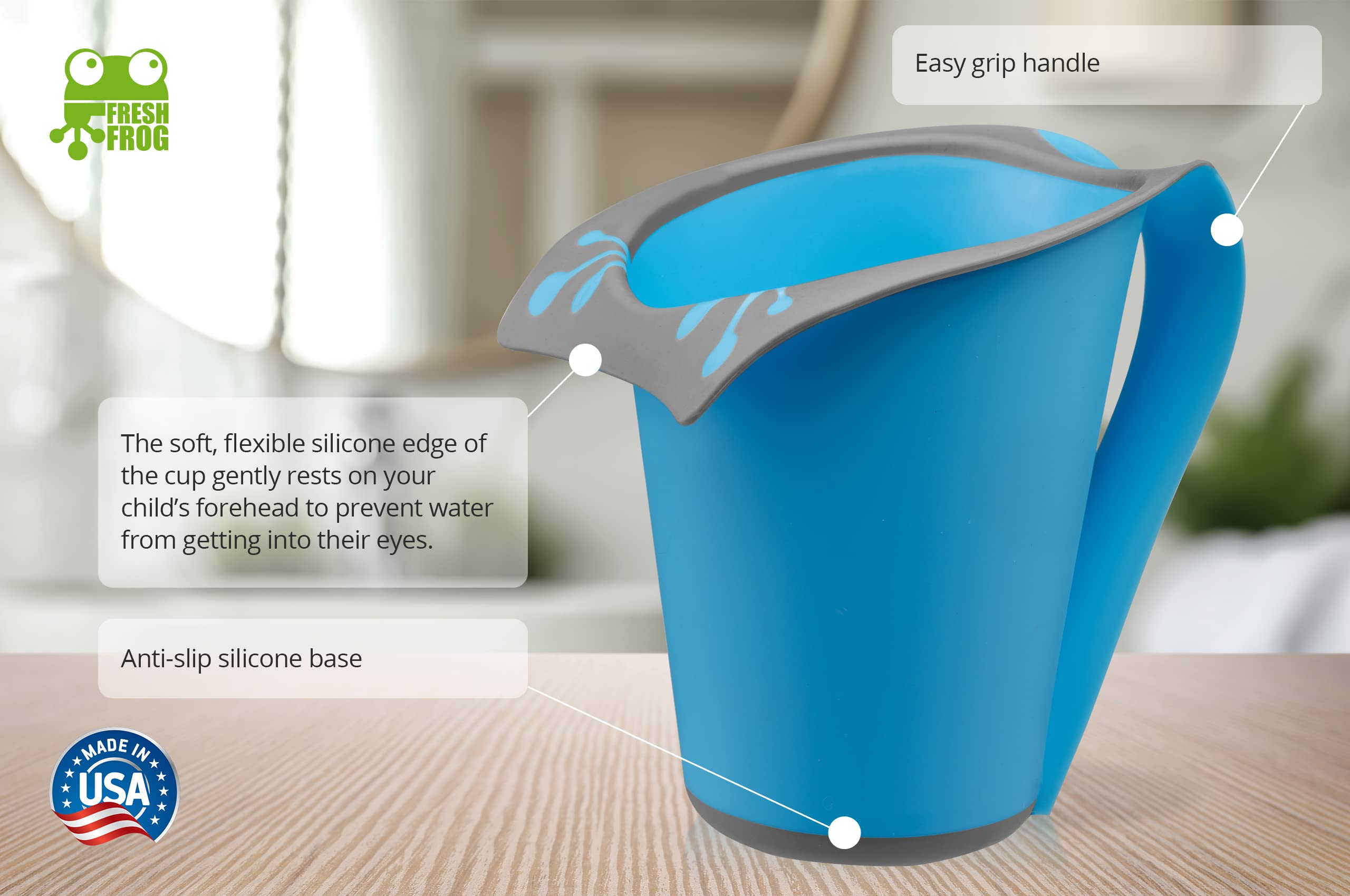 Fresh Frog Cascada bath rinser side view highlighting easy-grip handle for controlled water flow.