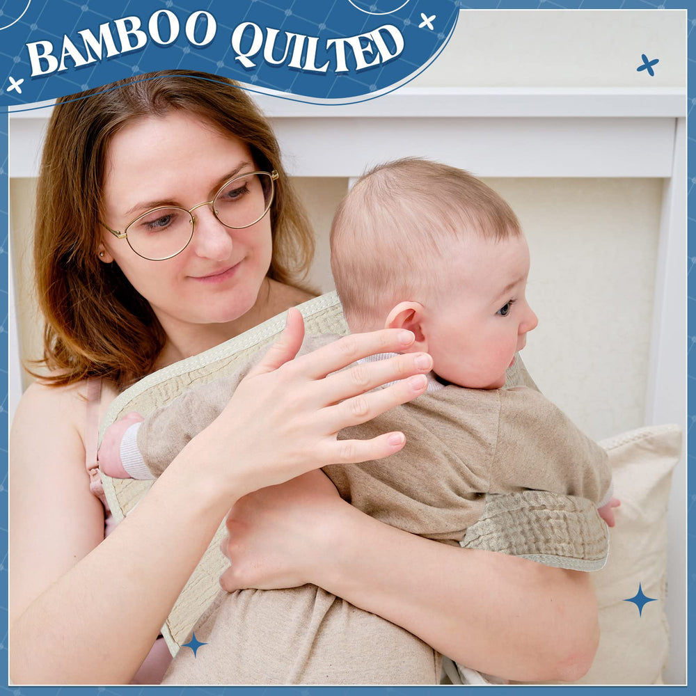 Frienda muslin burp cloth can double as a changing pad during travel.