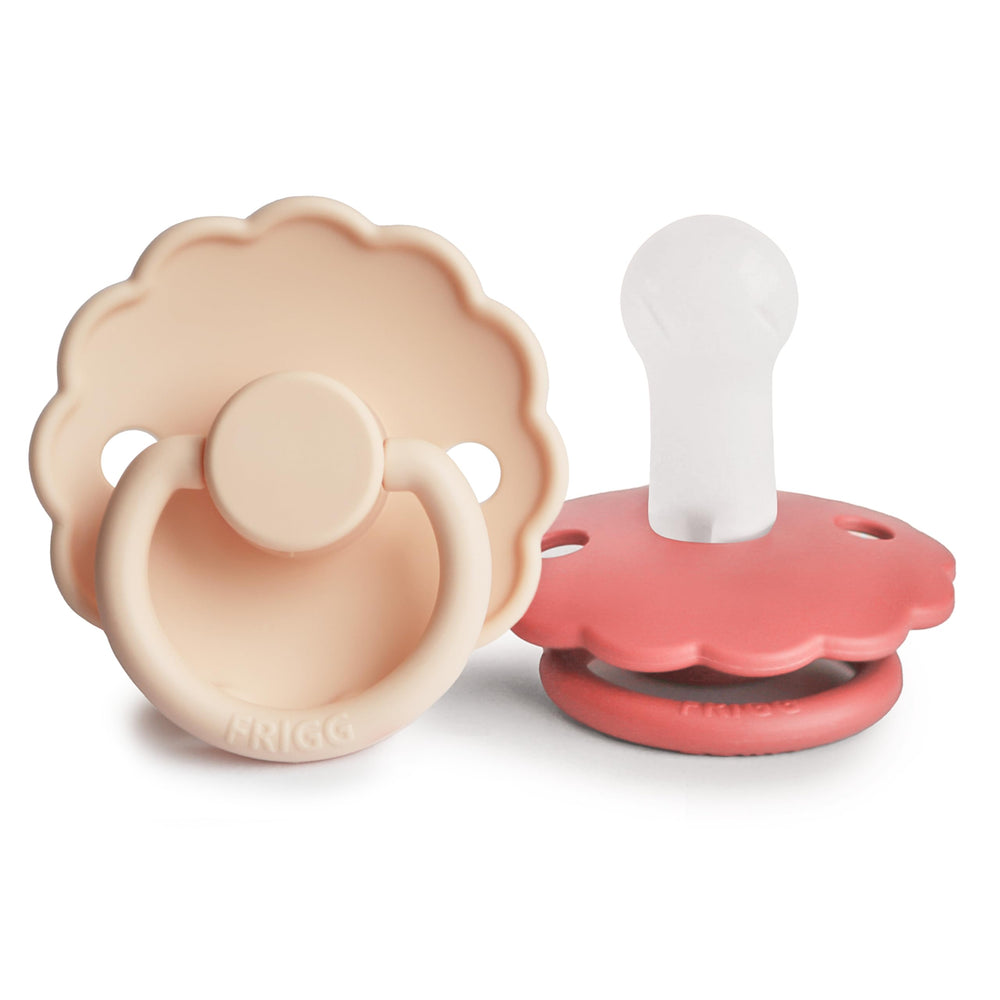 Frigg Daisy silicone pacifier 2-pack pink cream, gentle daily comfort for baby