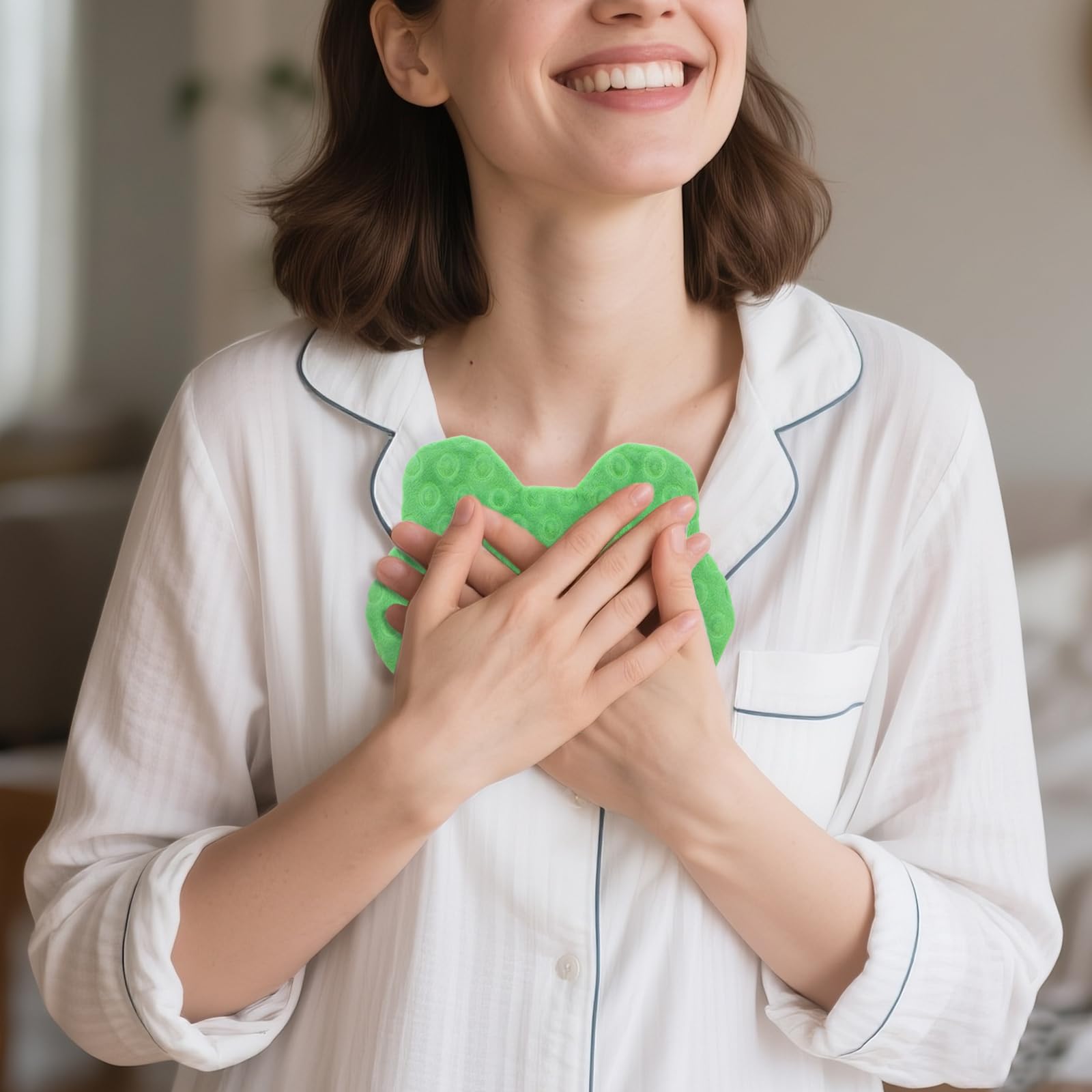 Frogs breastmilk-scent-extension demonstrates extending scent naturally for comfort