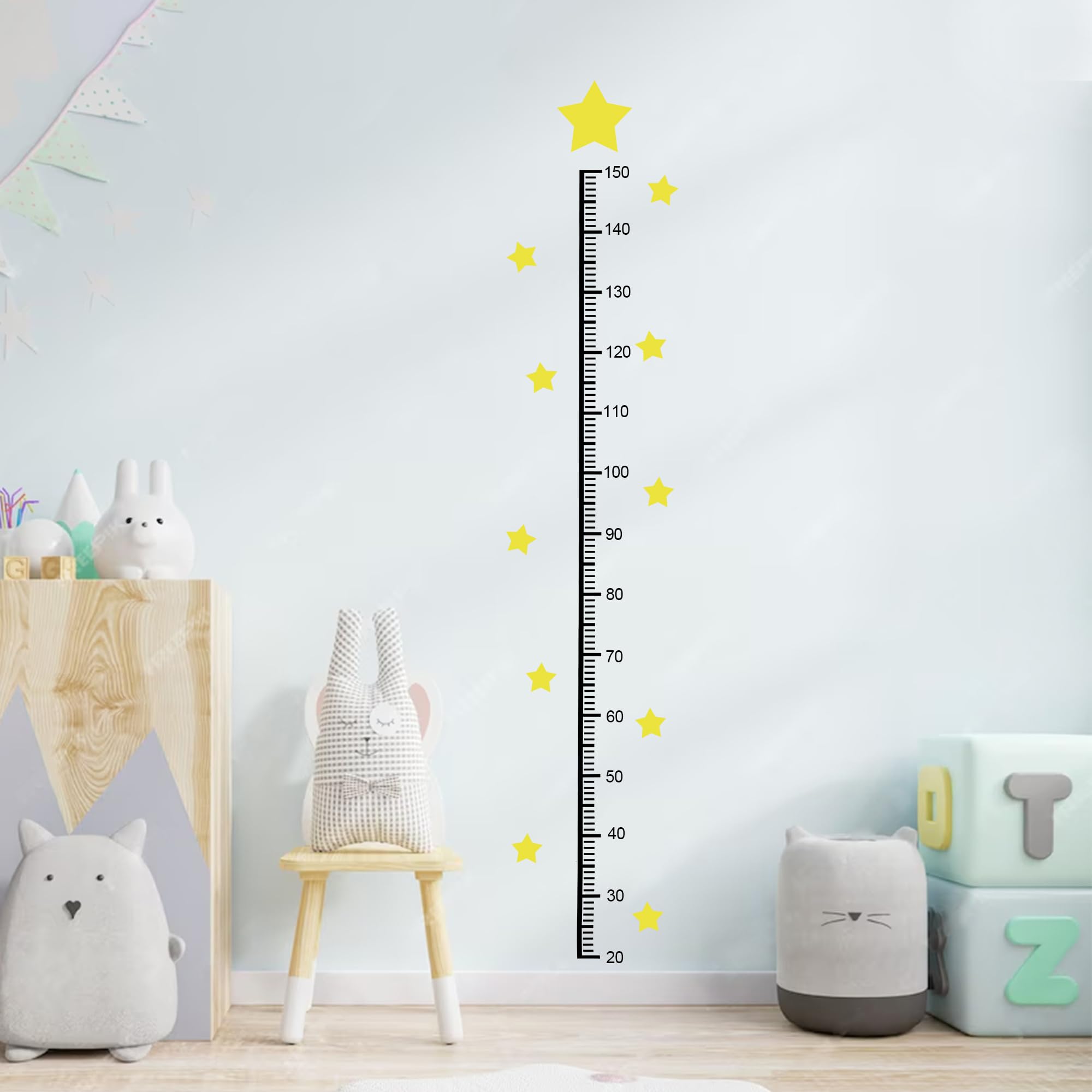 Fssqii star wall decal measures up to 59 inches tall.
