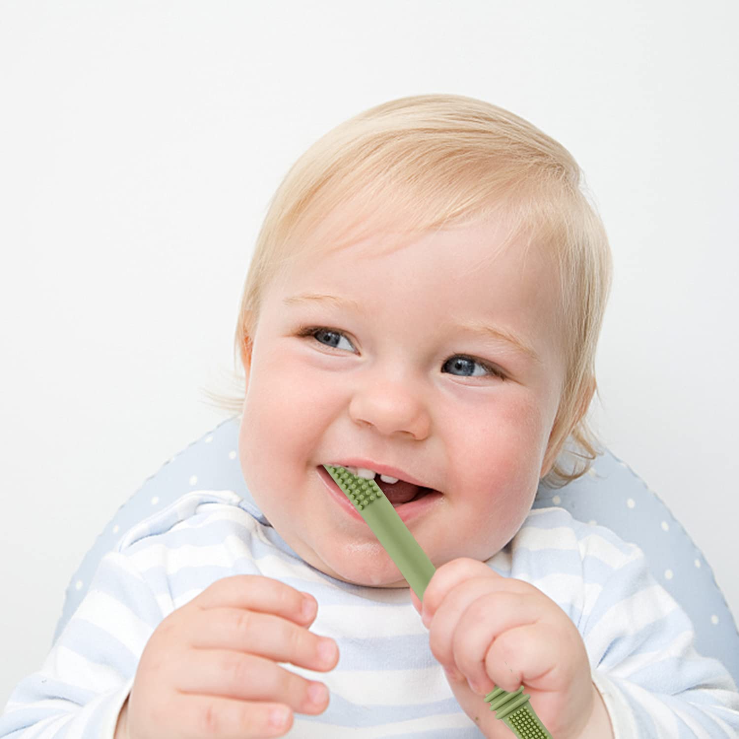 Fu Store sensory teether straw orange supports grip and interactive exploration.